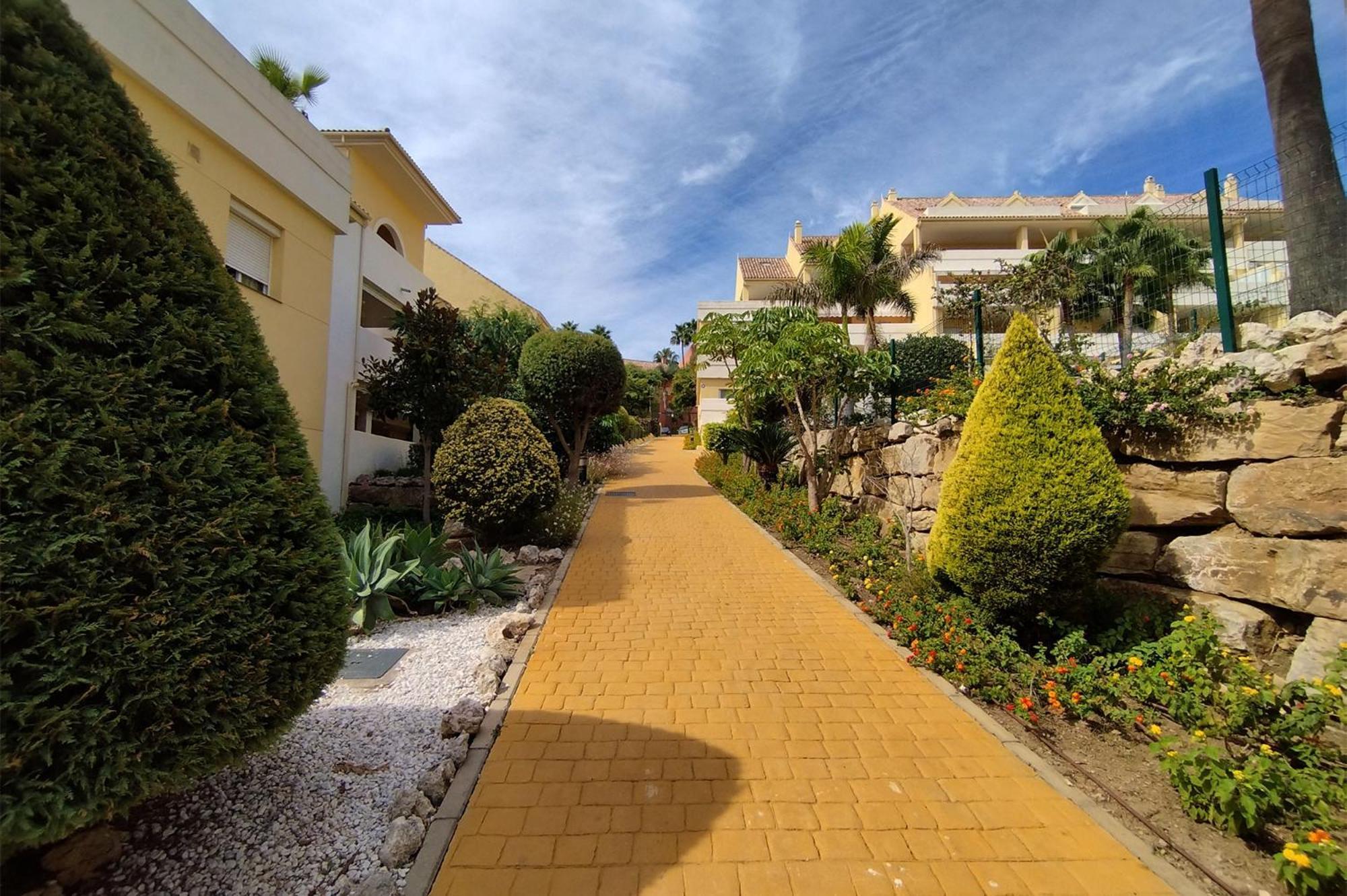 Puertosol 2 Apartment Естепона Екстериор снимка