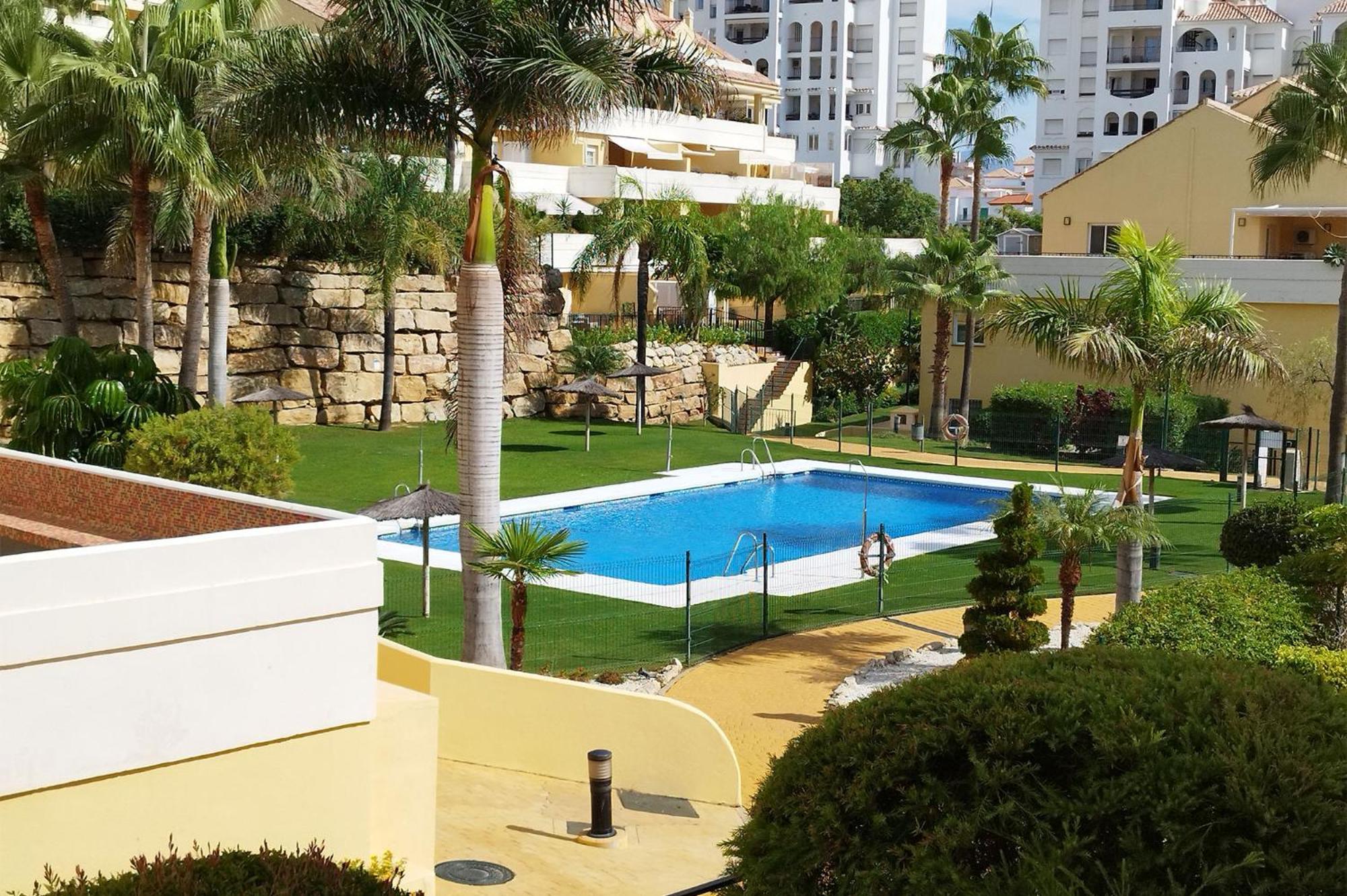 Puertosol 2 Apartment Естепона Екстериор снимка