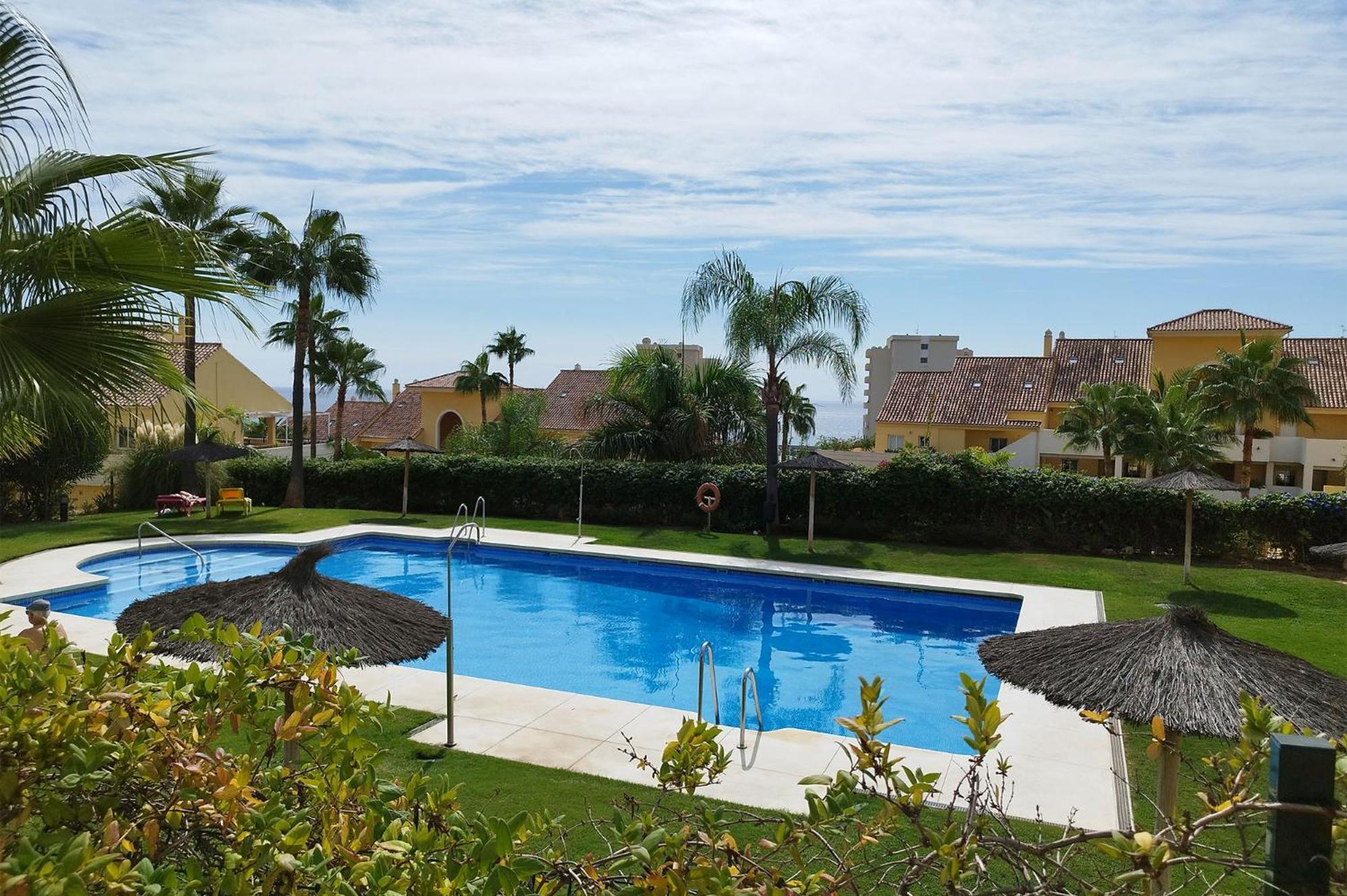 Puertosol 2 Apartment Естепона Екстериор снимка