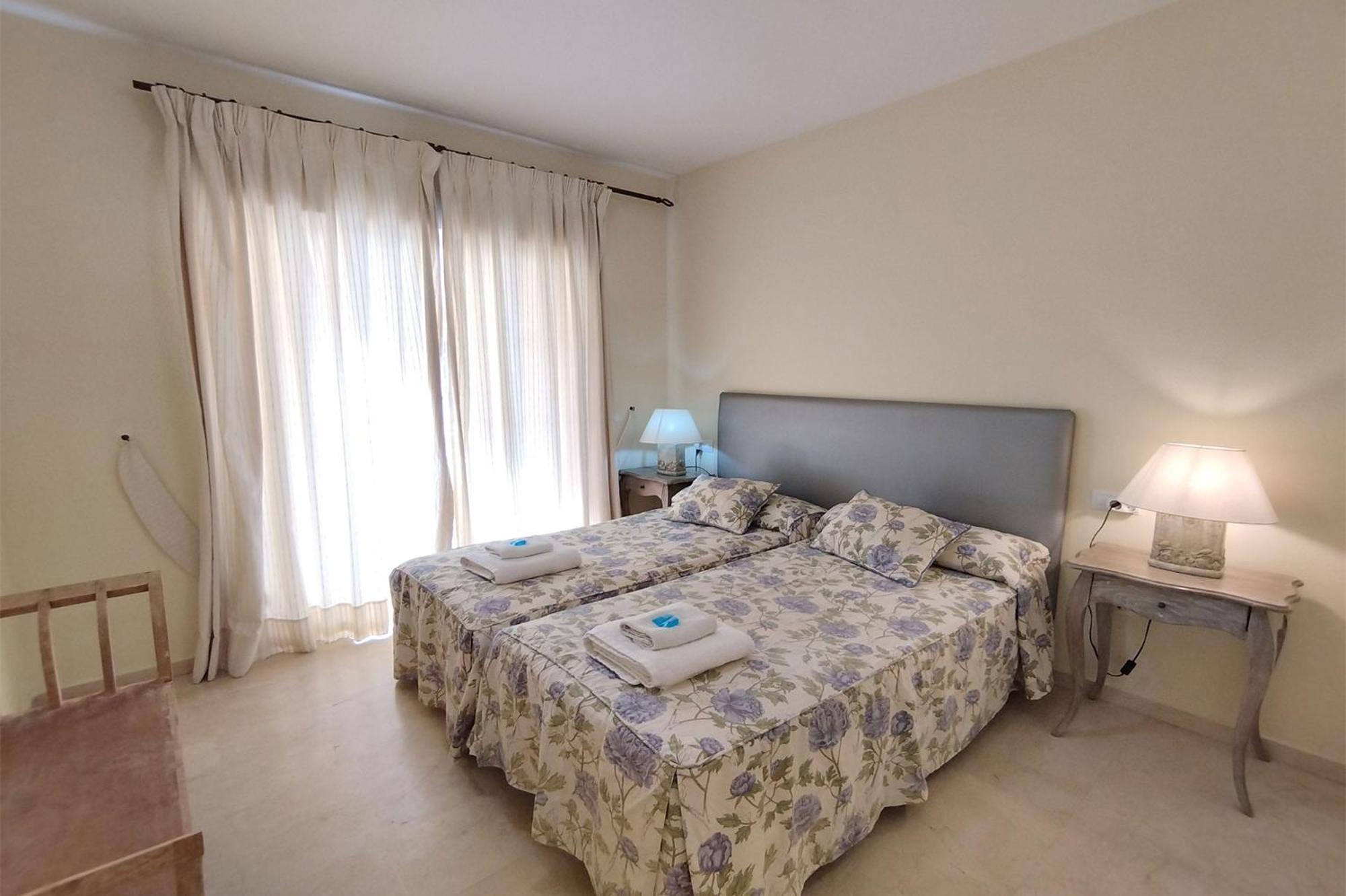Puertosol 2 Apartment Естепона Екстериор снимка
